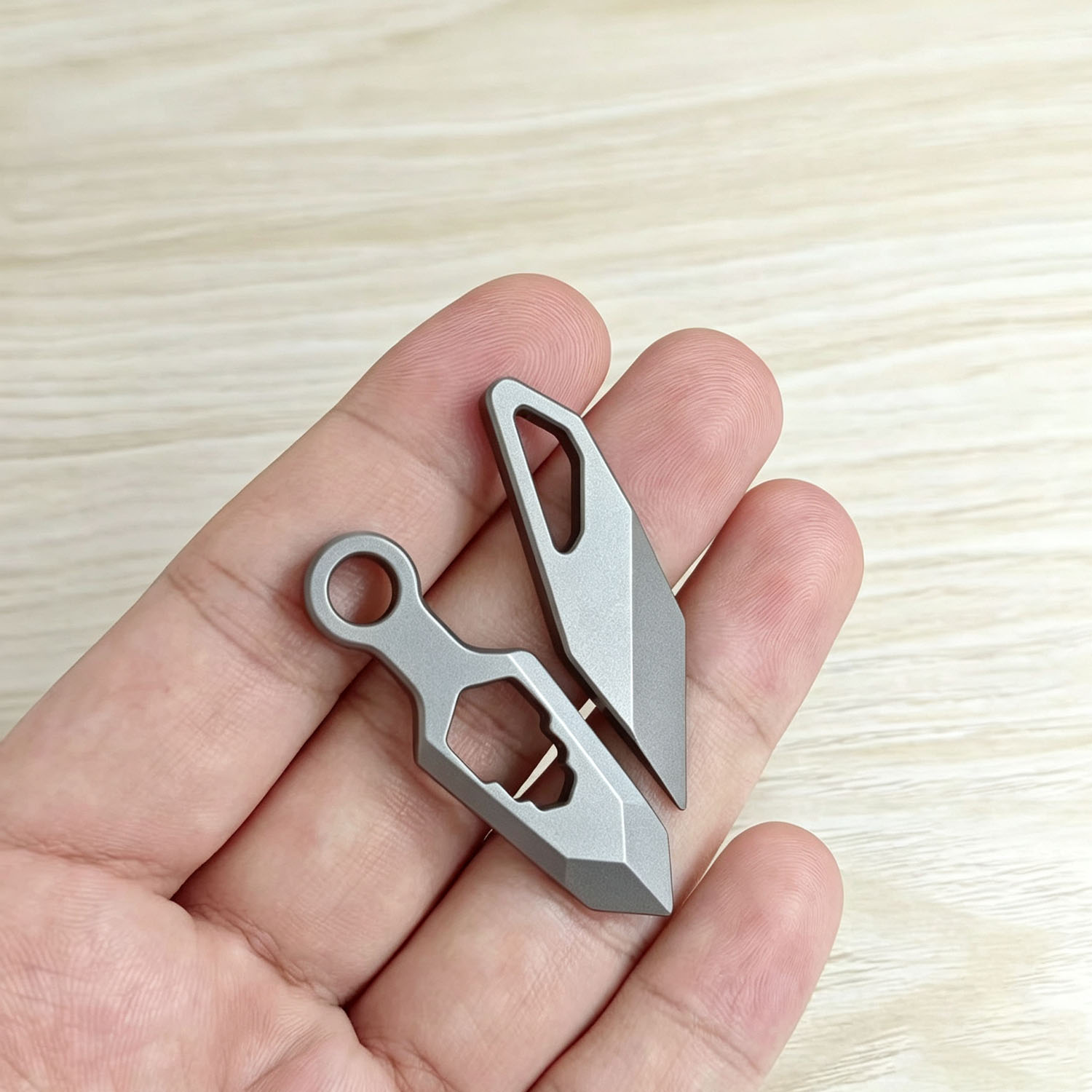 Set di 2 Attrezzi Portatili in - Edc Daily Carry recensione e prezzo