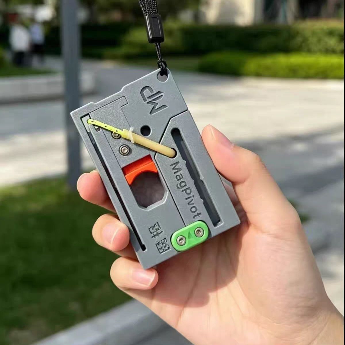Fionda a Scheda MagaPivot Port - Edc Carry Card recensione e prezzo